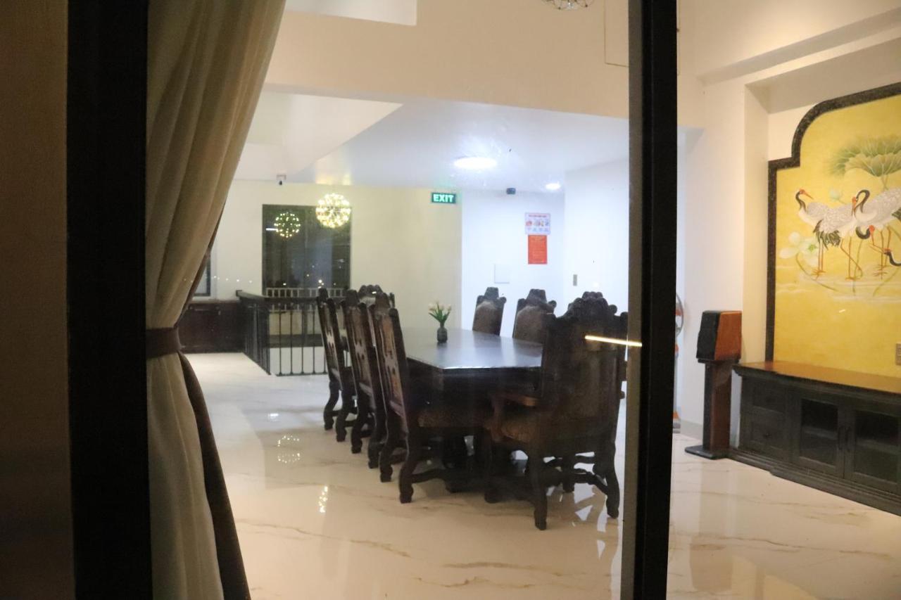 Blue Sea Hue Hotel Bagian luar foto